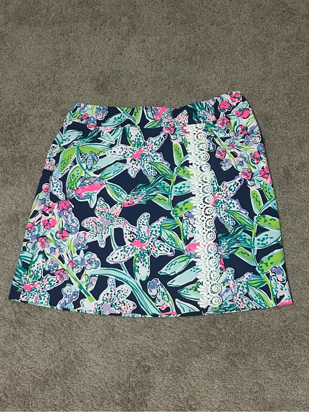 Lilly Pulitzer Luxletic Pull-On Athletic Skort – Navy Floral – Size 10